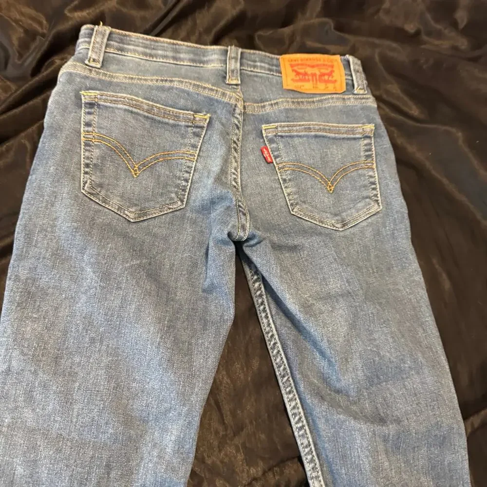 Levi’s jeans boys size 8 Regular ❤️